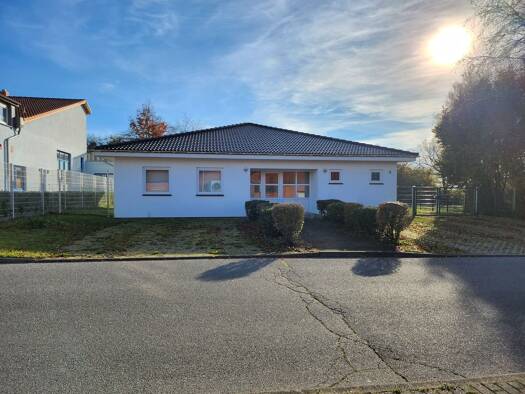 Büro zum Kauf 5 Zimmer 143,8 m² Bürofläche Satow 18239