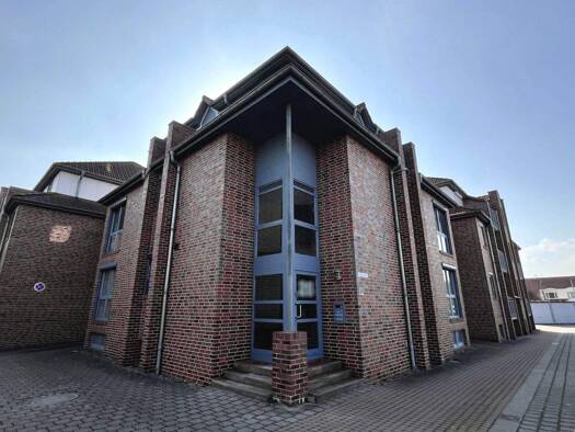 Wohnung zur Miete 1.200 € 4 Zimmer 98 m² 1. Geschoss Garbsen-Mitte Garbsen 30823