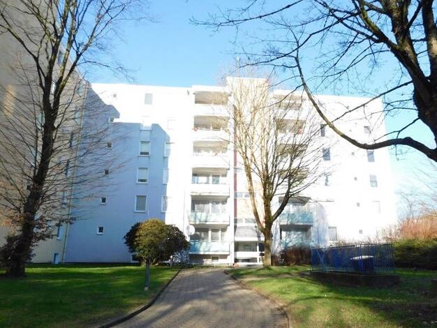 Wohnung zur Miete 659 € 3 Zimmer 77,5 m² 3. Geschoss frei ab 12.08.2026 Dasnöckel 88 Vohwinkel Wuppertal 42329