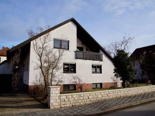 Wohnung zur Miete 650 € 3 Zimmer 90 m² 1. Geschoss Neuendettelsau 91564