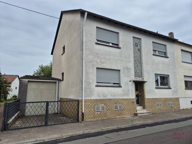 Mehrfamilienhaus zum Kauf 199.000 € 180 m² 300 m² Grundstück Saarbrücken / Ensheim 66131