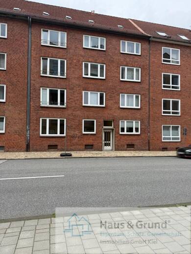 Wohnung zur Miete 518 € 2 Zimmer 53 m² EG frei ab 01.08.2025 Waitzstraße 68 Kiel 24105