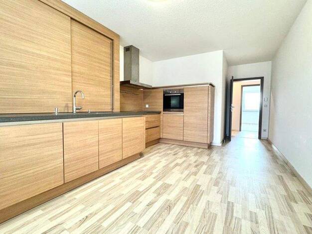 Wohnung zur Miete 1.454 € 3 Zimmer 121,6 m² frei ab 25.03.2026 Westbahnhofstraße 15 Süd Jena 07745