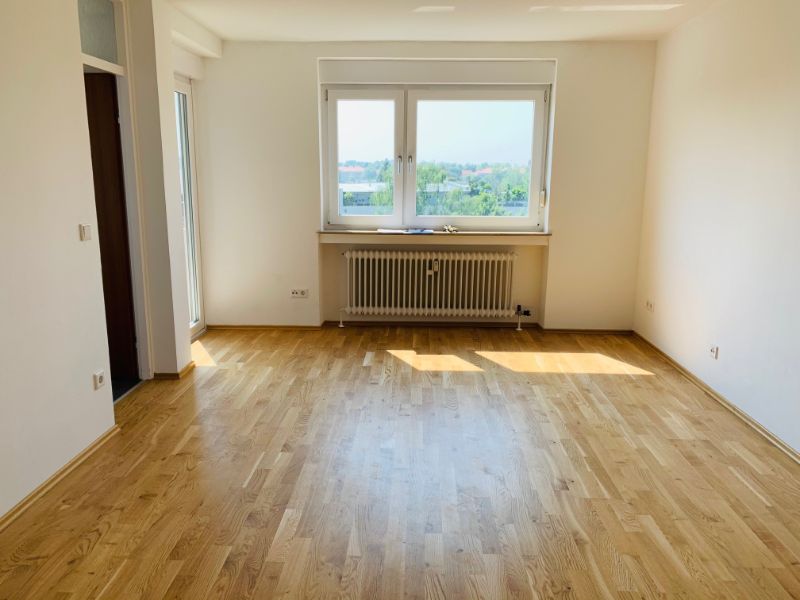 Wohnung zur Miete 587 € 2 Zimmer 53 m²<br/>Wohnfläche 6.<br/>Geschoss 14.02.2025<br/>Verfügbarkeit Äußere Bayreuther Str. 150 Schafhof Nürnberg 90411