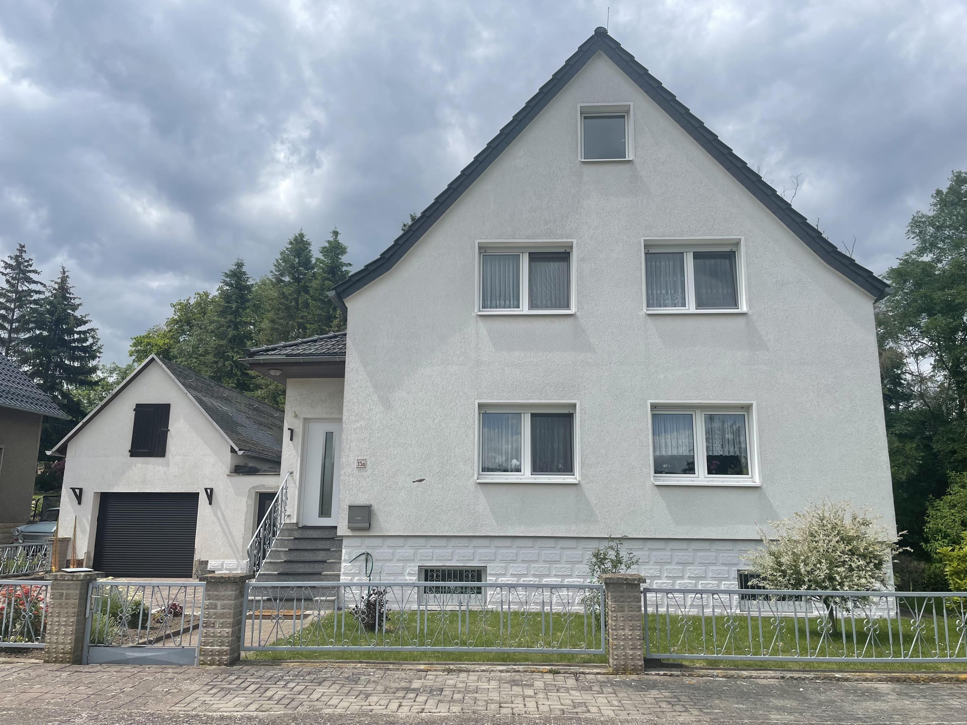 Einfamilienhaus zum Kauf 255.000 € 5 Zimmer 180 m²<br/>Wohnfläche 499 m²<br/>Grundstück Burgtonna Tonna 99958