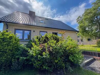 Haus zur Miete 2.400 € 5,5 Zimmer 160 m² 987 m² Grundstück frei ab sofort Tangstedt Tangstedt 22889