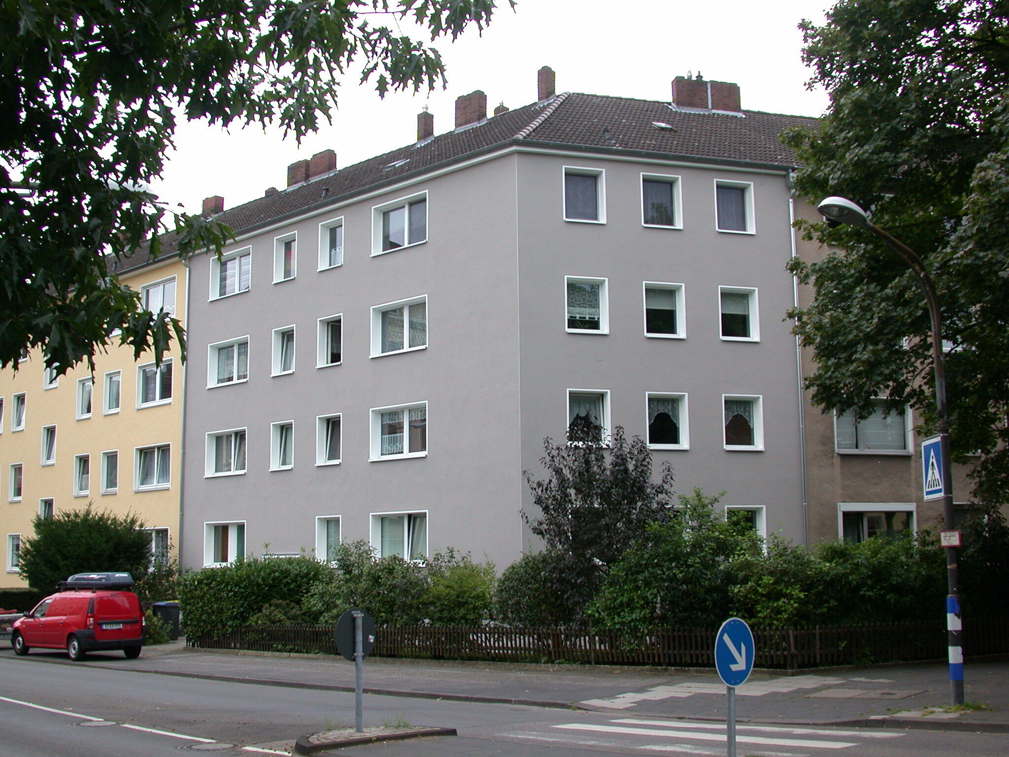 Wohnung zur Miete 450 € 2 Zimmer 52 m²<br/>Wohnfläche 3.<br/>Geschoss 01.03.2025<br/>Verfügbarkeit Herler Straße 36 Buchheim Köln 51067