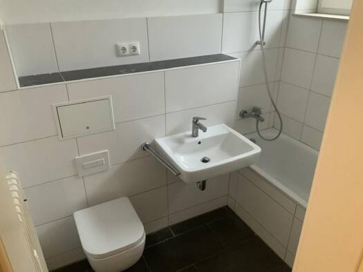 Wohnung zur Miete 829 € 3 Zimmer 70 m² 1. Geschoss frei ab 16.01.2027 Wilhelm-Leuschner-Straße 3 Baumberg Monheim am Rhein 40789