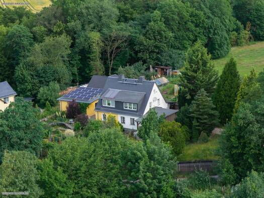 Doppelhaushälfte zum Kauf provisionsfrei 199.000 € 3 Zimmer 89,9 m² 758 m² Grundstück Schloßberg 14 a Berga Berga/Elster 07980