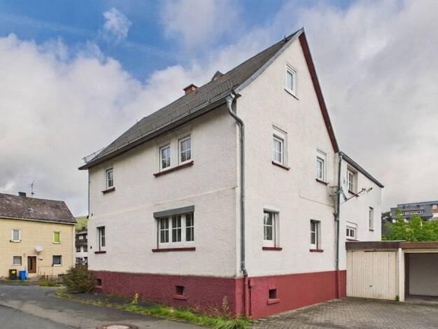 Einfamilienhaus zum Kauf 175.000 € 8 Zimmer 120 m² 538 m² Grundstück frei ab sofort Bechlingen Aßlar 35614
