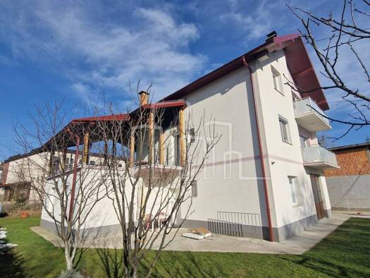 Einfamilienhaus zum Kauf 143.111 € 9 Zimmer 550 m² Grundstück Sarajevo 71000