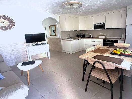Reihenhaus zum Kauf 149.000 € 2 Zimmer 43 m² 80 m² Grundstück C. Luna 379 Torrevieja 03184