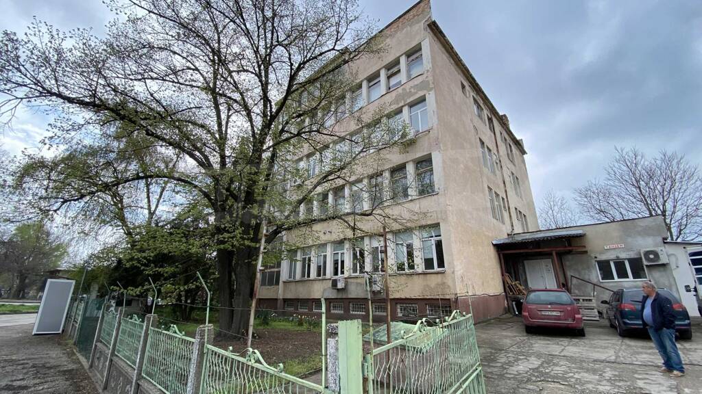 Produktionshalle zum Kauf als Kapitalanlage geeignet 342.000 € 10 Zimmer 972 m² Vidin