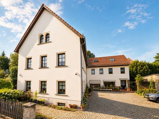 Mehrfamilienhaus zum Kauf 750.000 € 16 Zimmer 370 m² 66.290 m² Grundstück Wallroda Arnsdorf 01477