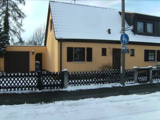 Haus zur Miete 1.450 € 5 Zimmer 90 m² 447 m² Grundstück Kanalstraße 8 Bruck Erlangen 91058