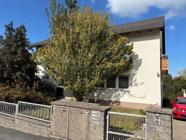 Mehrfamilienhaus zum Kauf 390.000 € 8 Zimmer 244,5 m² 981 m² Grundstück Innenstadt Hof 95030