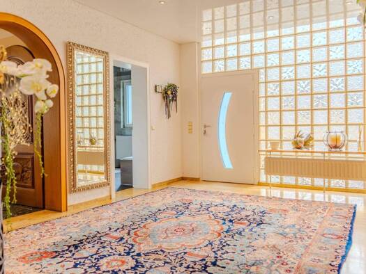 Haus zum Kauf provisionsfrei 1.090.000 € 9,5 Zimmer 388 m² 628 m² Grundstück Erfelden Riedstadt 64560