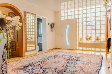 Haus zum Kauf provisionsfrei 1.090.000 € 9,5 Zimmer 388 m² 628 m² Grundstück Wolfskehler Straße 39 Erfelden Riedstadt 64560