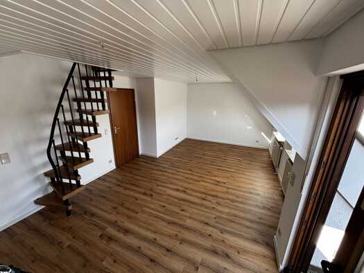 Maisonette zur Miete 970 € 3,5 Zimmer 66,6 m² Geschoss 2/3 frei ab sofort Wäldenbronn Esslingen am Neckar 73732