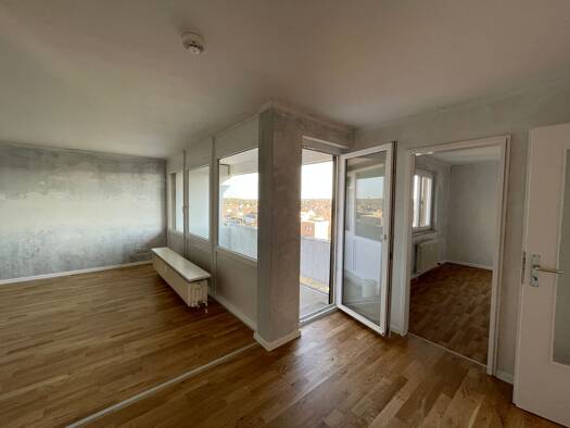 Wohnung zur Miete 663 € 3 Zimmer 77,6 m² 6. Geschoss Von-Weber-Str. 1 Herzogenaurach 91074