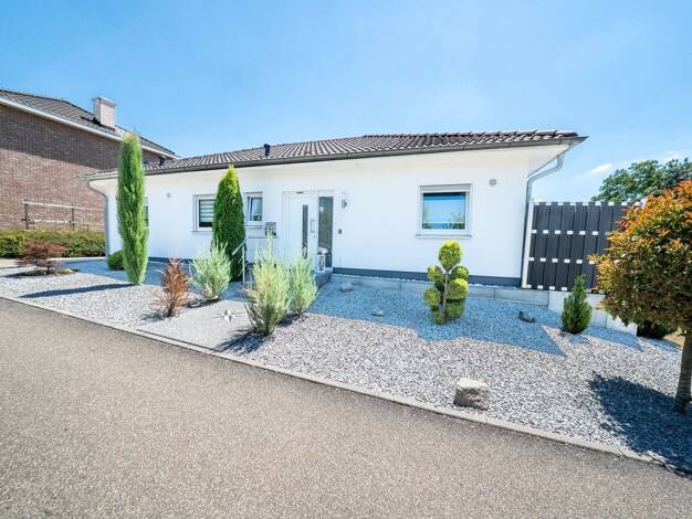 Bungalow zum Kauf 599.000 € 4 Zimmer 110 m² 605 m² Grundstück Zuzenhausen 74939