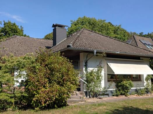Haus zum Kauf 798.000 € 4,5 Zimmer 125 m² 1.001 m² Grundstück Wohldorf-Ohlstedt Wandsbek 22397