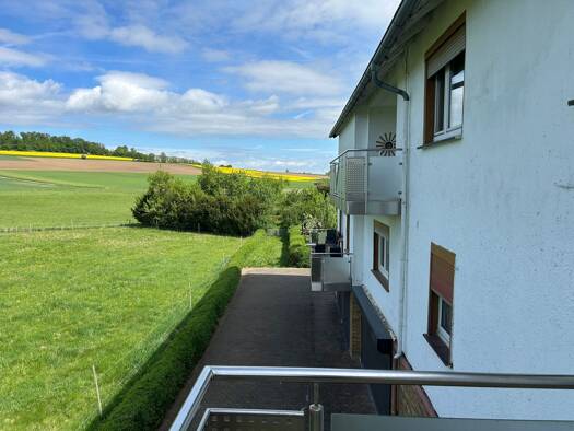 Mehrfamilienhaus zum Kauf provisionsfrei 145.000 € 12 Zimmer 290 m² 813 m² Grundstück Dickershausen Homberg 34576