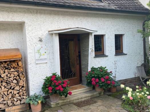 Einfamilienhaus zum Kauf 210.000 € 3 Zimmer 120 m² 804 m² Grundstück frei ab 01.08.2026 Sundern 59846