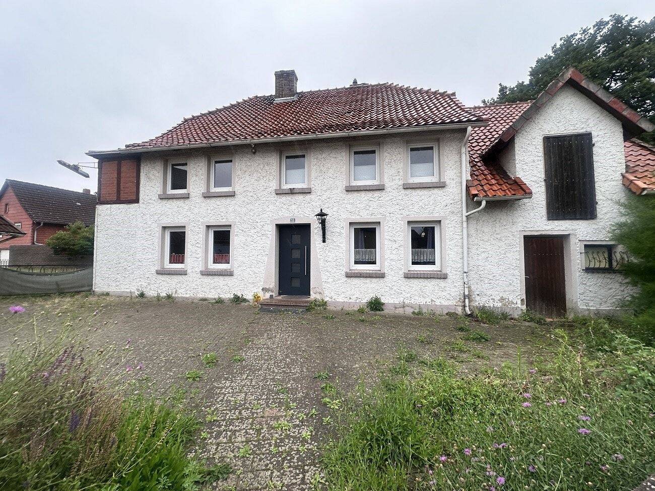 Immobilie in Schellerten - Schellerten-Dingelbe: Charmantes Einfamilienhaus mit großem Grundstück - Bild 0