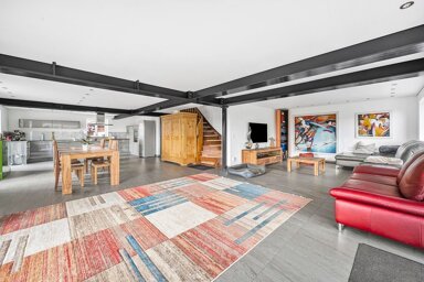 Bauernhaus zum Kauf 1.800.000 € 7,5 Zimmer 270 m² 9.241 m² Grundstück Stühlingen Stühlingen 79780