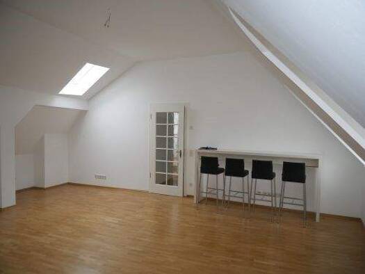 Bürofläche zur Miete provisionsfrei 18,50 € 2,5 Zimmer 110 m² Bürofläche teilbar ab 110 m² Innere Altstadt Dresden 01067