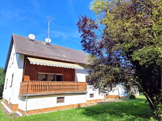 Einfamilienhaus zum Kauf 259.000 € 6 Zimmer 155 m² 697 m² Grundstück frei ab sofort Lintach Freudenberg 92272
