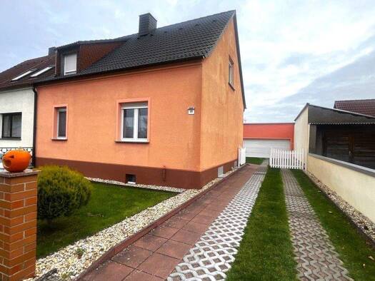 Doppelhaushälfte zum Kauf 199.000 € 5 Zimmer 112 m² 789 m² Grundstück Jeber-Bergfrieden 06868