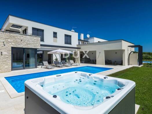 Einfamilienhaus zum Kauf - Erstbezug 1.100.000 € 5 Zimmer 264 m² 745 m² Grundstück Brtonigla 52474