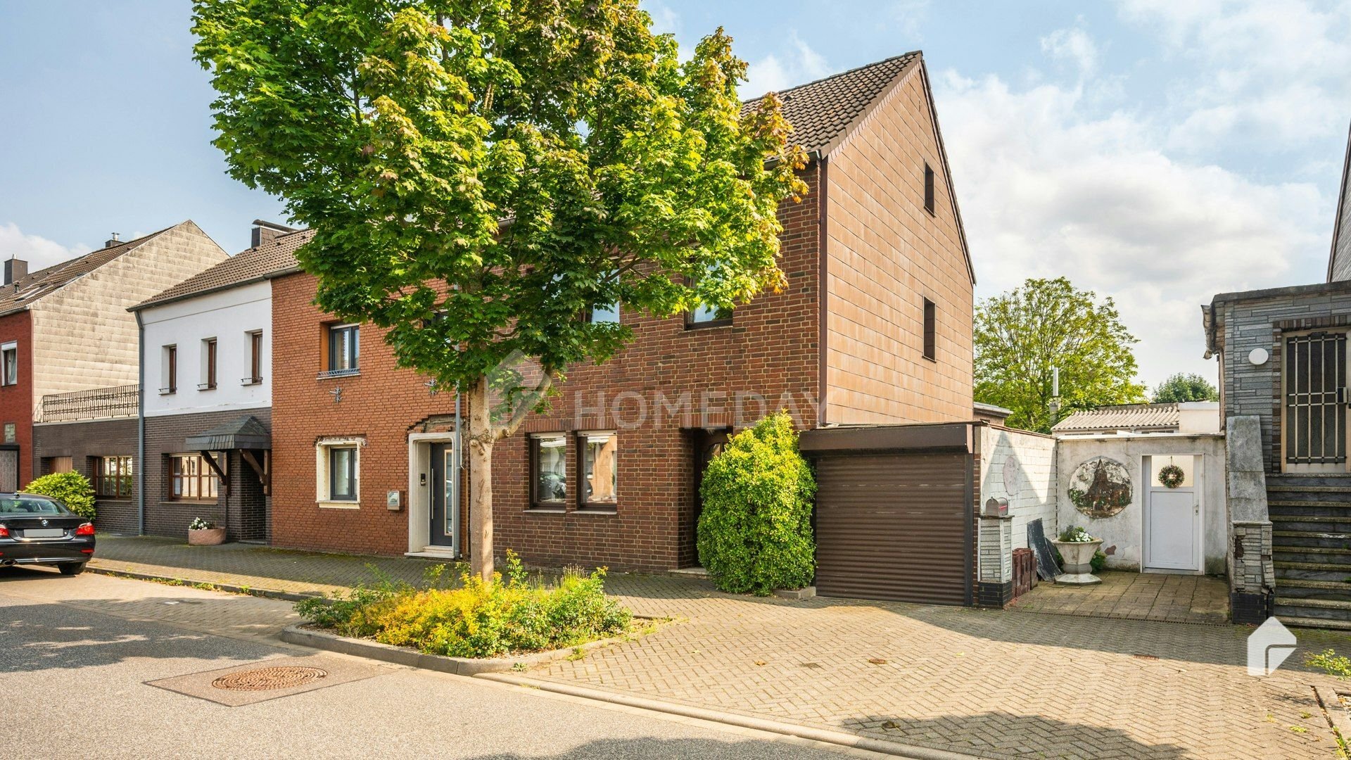 Reihenmittelhaus zum Kauf 385.000 € 6 Zimmer 220 m²<br/>Wohnfläche 771 m²<br/>Grundstück 15.12.2024<br/>Verfügbarkeit Huchem-Stammeln Niederzier 52382