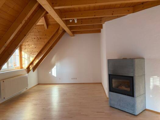 Maisonette zur Miete 1.350 € 5 Zimmer 125 m² Geschoss 1/2 frei ab sofort Erlenstraße 1 a Effeltrich 91090