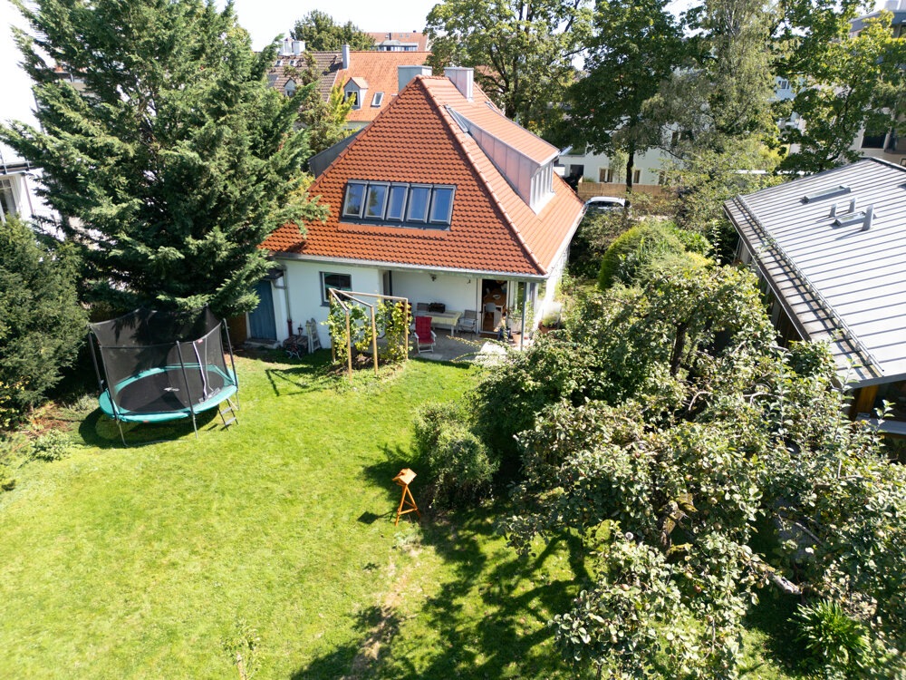 Einfamilienhaus zum Kauf 1.990.000 € 5 Zimmer 124 m²<br/>Wohnfläche 650 m²<br/>Grundstück St. Ulrich München 80689