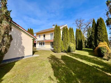 Einfamilienhaus zum Kauf als Kapitalanlage geeignet 660.000 € 6 Zimmer 160 m² 884 m² Grundstück Eschenweg 4 St Georgen Traunreut 83368
