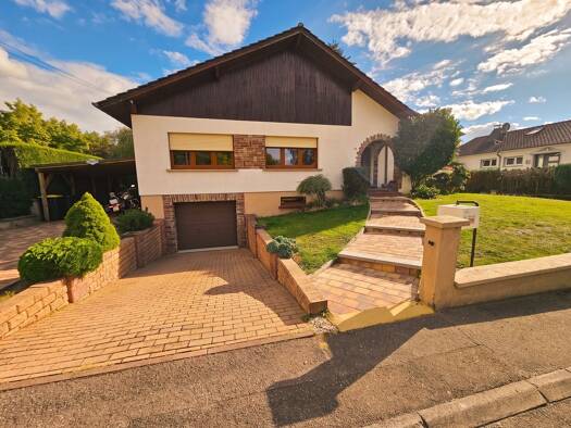 Bungalow zum Kauf provisionsfrei 349.000 € 5 Zimmer 123 m² 927 m² Grundstück frei ab sofort Schœneck 57350