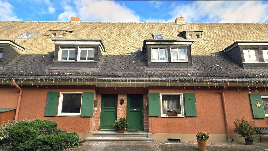 Reihenmittelhaus zum Kauf 350.000 € 6 Zimmer 82,8 m² 251 m² Grundstück Nied Frankfurt am Main 65934