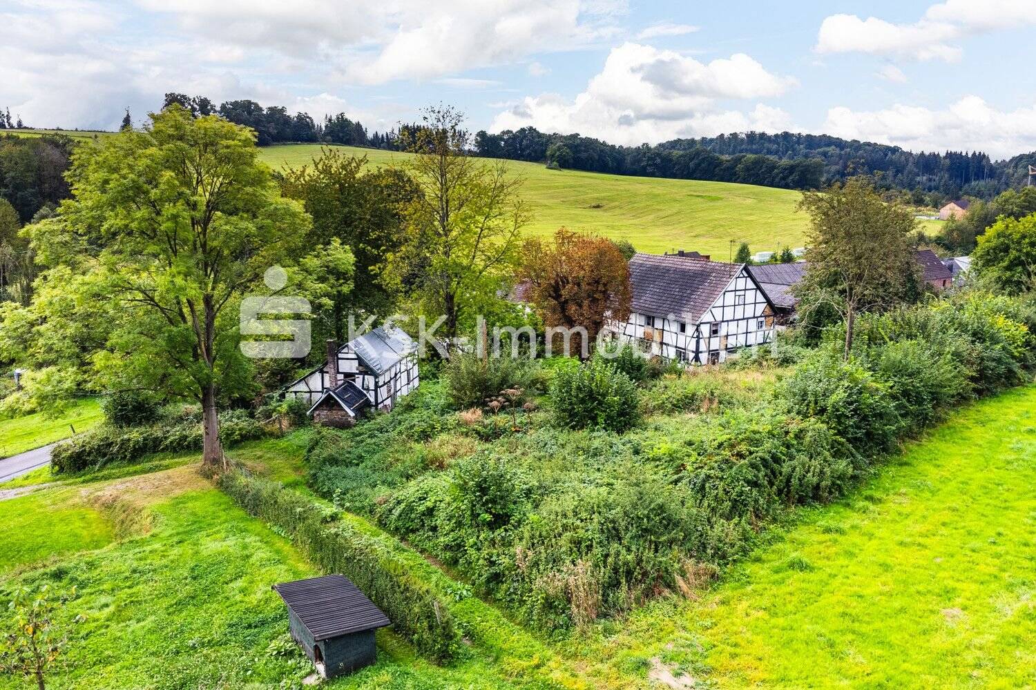Einfamilienhaus zum Kauf 175.000 € 9 Zimmer 264 m²<br/>Wohnfläche 2.730 m²<br/>Grundstück Vilkerath Overath 51491