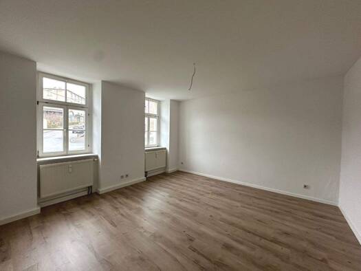 Wohnung zur Miete 200 € 1 Zimmer 38,2 m² EG Chemnitzer Straße 60 Grünhainichen Grünhainichen 09579