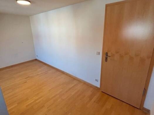 Wohnung zur Miete 515 € 3 Zimmer 78,8 m² frei ab 01.06.2026 Löbauer Straße 20 Innenstadt Görlitz 02826