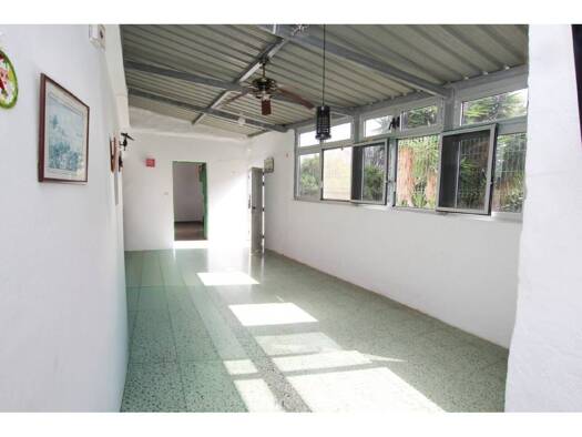 Villa zum Kauf 300.000 € 4 Zimmer 197 m² Telde 35220