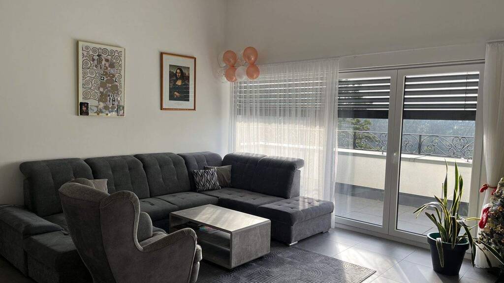 Wohnung zur Miete 885 € 3 Zimmer 68,1 m² frei ab sofort Westerwaldstraße 86 Uckerath Hennef (Sieg) 53773