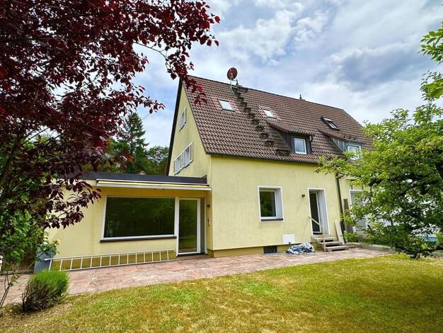 Einfamilienhaus zur Miete 2.290 € 5 Zimmer 130 m² 300 m² Grundstück Ziegelstein Nürnberg 90411