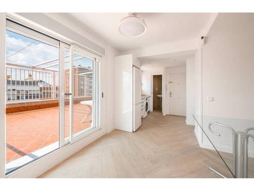 Villa zum Kauf 1.050.000 € 1 Zimmer 62 m² Madrid 2007