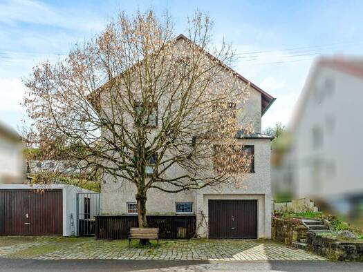 Mehrfamilienhaus zum Kauf 550.000 € 9 Zimmer 184,4 m² 575 m² Grundstück frei ab 30.05.2026 Wernau 73249