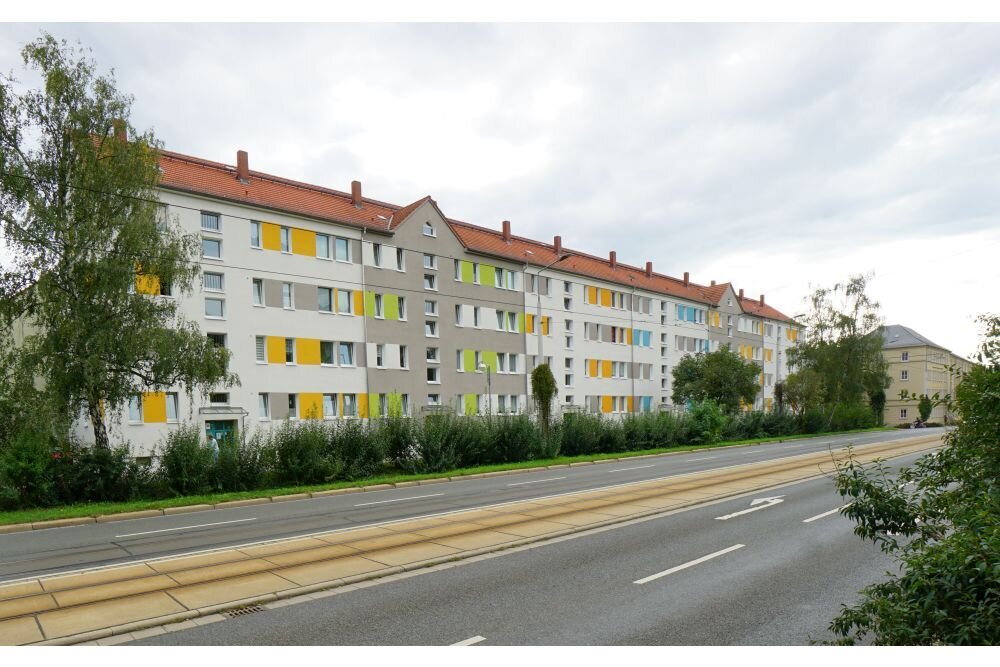 Wohnung zur Miete 310 € 3 Zimmer 57,8 m²<br/>Wohnfläche 2.<br/>Geschoss August-Bebel-Straße 30 Bahnhofsvorstadt Plauen 08525