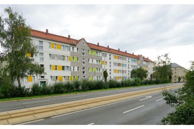 Wohnung zur Miete 310 € 3 Zimmer 57,8 m² 2. Geschoss August-Bebel-Straße 30 Bahnhofsvorstadt Plauen 08525